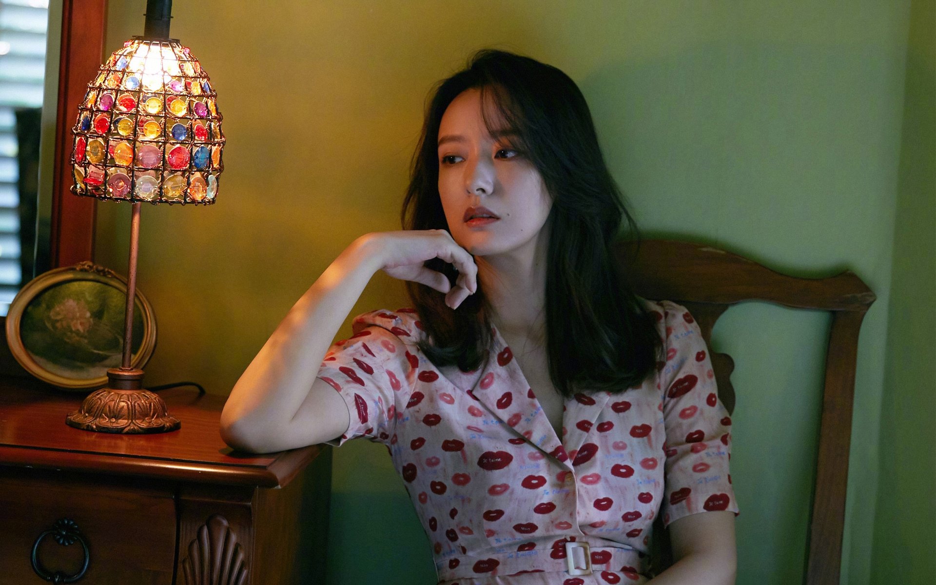 球员是否通过提前压上控制反击线路形成反包夹